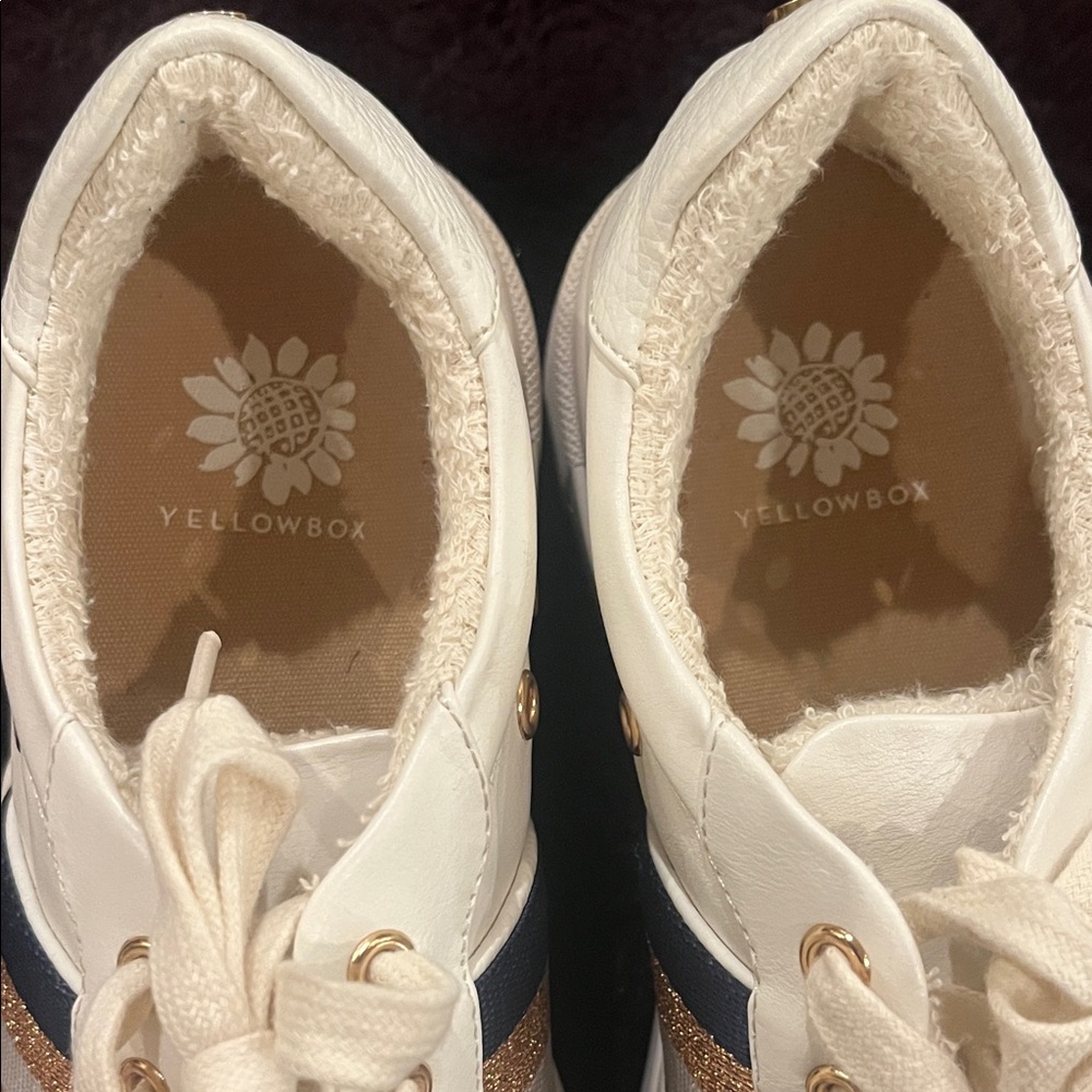 Yellow Box Emalia shoes - Picture 2 of 6